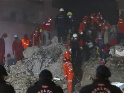 Число жертв землетрясения в Измире достигло 102