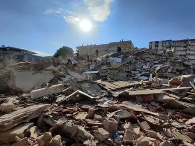 В Турции после землетрясения возросло количество погибших