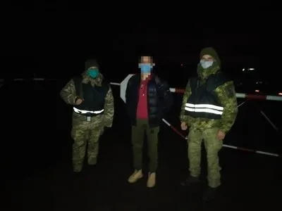 Чотири іноземці намагалися через український кордон потрапити до ЄС