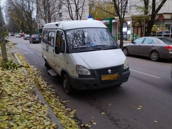 В Харькове микроавтобус сбил школьника на пешеходном переходе