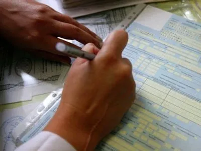 В Украине количество оплачиваемых больничных за месяц возросло на около 49%