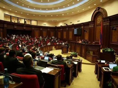 Парламент Вірменії сьогодні збереться на засідання і розгляне відставку Пашиняна
