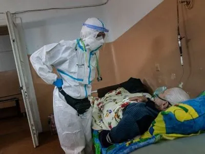 На Київщині киснем забезпечать 80% ліжок в “ковідних” лікарнях до кінця листопада