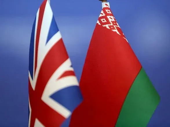 Велика Британія вишле двох білоруських дипломатів