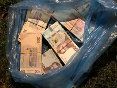 Председатель ОТГ в Черниговской области требовал "откат" в более полумиллиона гривен