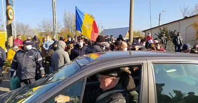 Вибори у Молдові: на межі з Придністров'ям освистали спостерігача з РФ, сталися сутички з поліцією