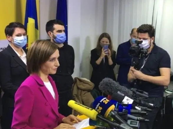 Майя Санду уверенно победила на выборах президента Молдовы