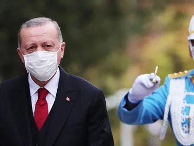 В Туреччині оголошено комендантську годину на вихідні через COVID-19