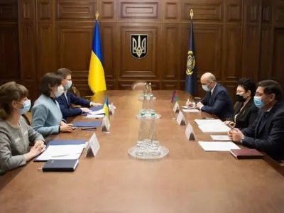 Україна та Азербайджан обговорили надання взаємної міжнародно-правової допомоги