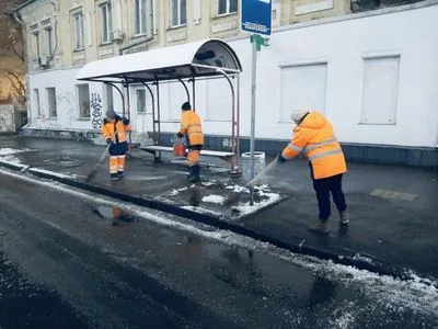Затримок громадського транспорту через сніг у столиці немає - КМДА