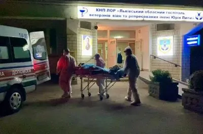 Поблизу Львова стався вибух у лікарні для хворих на COVID-19, людей евакуювали