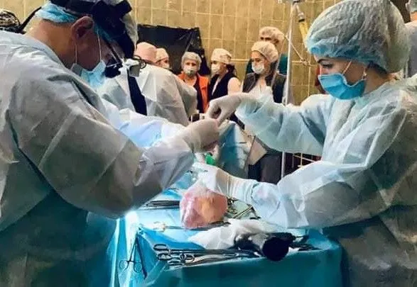 Еще три спасенные жизни: во Львове провели операцию по трансплантации сердца и двух почек