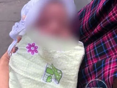 В Донецкой области осуждена мать, которая пыталась продать собственного ребенка