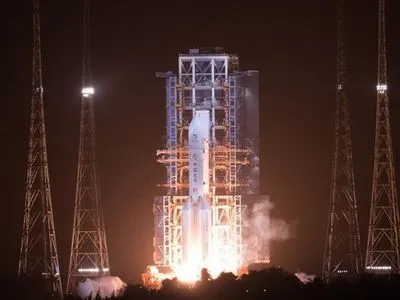 Китай успешно запустил ракету на Луну