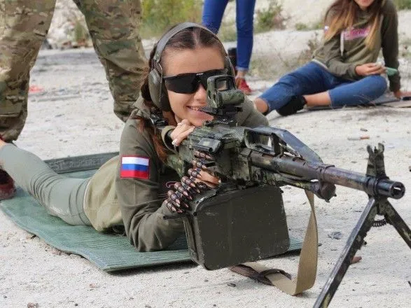 Россия продолжает милитаризацию детей в аннексированном Крыму, несмотря на пандемию - правозащитники