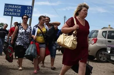 МінТОТ: переселенцями з ОРДЛО та Криму є майже 1,5 млн осіб