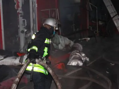 Пожар в торгцентре "Барабашово" в Харькове ликвидирован