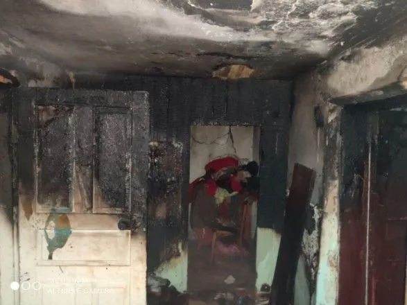 На Дніпропетровщині при пожежі у будинку постраждало двоє дітей