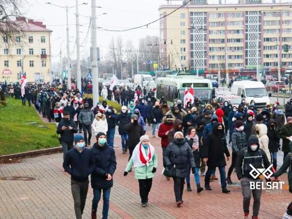 protesti-u-bilorusi-kilkist-zatrimanikh-nablizhayetsya-do-300