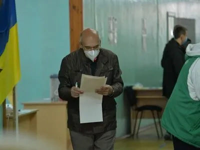 Явка на втором туре выборов в Черновцах до обеда достигла лишь 6,5% - ОПОРА