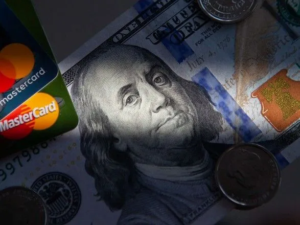 Впервые в этом году: украинцы в ноябре купили валюты больше, чем продали
