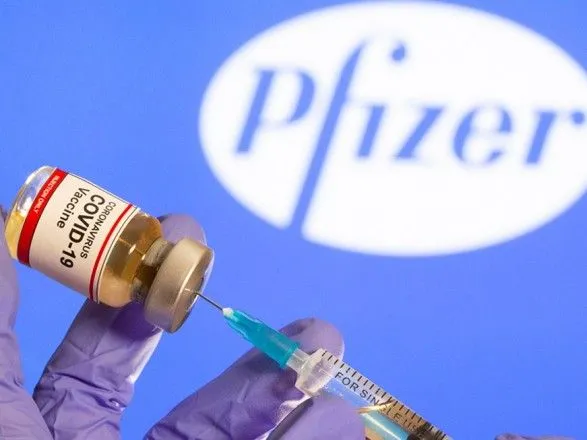 До США прибула перша "масова" партія вакцини Pfizer