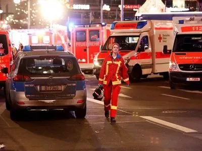 В немецком городе Трир автомобиль совершила наезд на людей: есть жертвы