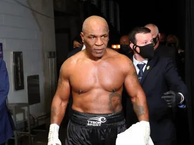 Колишній чемпіон світу з боксу Холіфілд викликав на бій Тайсона