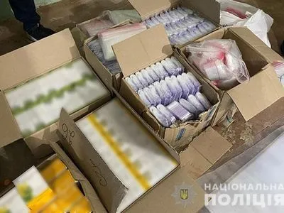 В Днепропетровской области пресекли деятельность четырех интернет-магазинов по продаже наркотиков и психотропов