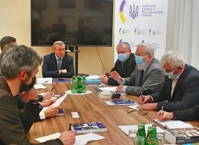 Голова Українського інституту нацпам'яті поїхав у Польщу