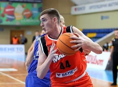 Определился третий четвертьфиналист Кубка Украины по баскетболу