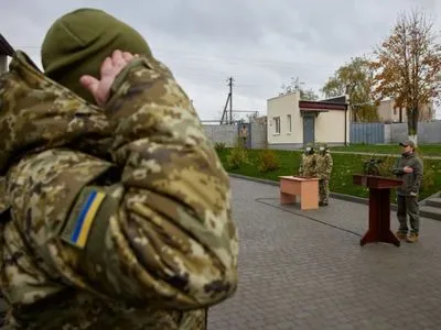 Президент України привітав українських військових із Днем ЗСУ
