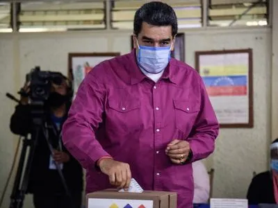 В Венесуэле прошли парламентские выборы: ЕС не признал результаты голосования, где победили сторонники Мадуро