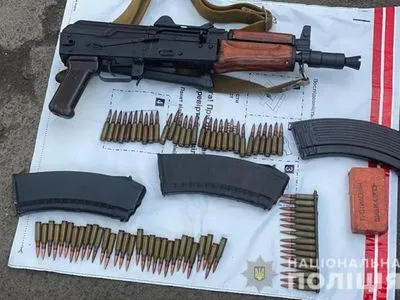 Военных поймали на торговле оружием и боеприпасами из зоны ООС