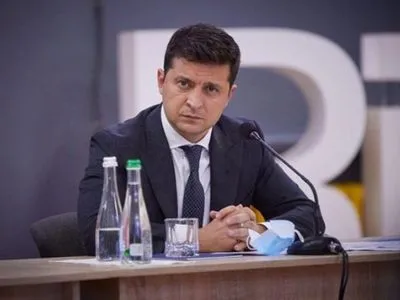 Зеленський закликав Раду не розглядати законопроект про перезавантаження КСУ до висновків Венеціанської комісії