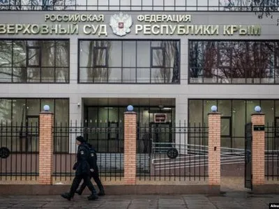В Крыму продлили арест трем фигурантам симферопольского "дела Хизб ут-Тахрир"