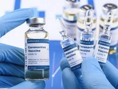 Ответ от COVAX: Украина бесплатно получит более 8 млн доз вакцины от COVID-19