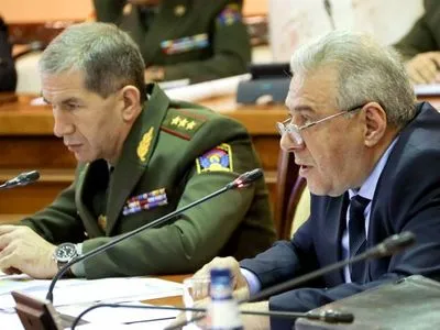 Ситуація у Карабасі: глава Міноборони Вірменії провів переговори з Міноборони РФ щодо наступу Баку