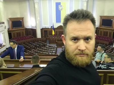Камельчук - это “вымышленный депутат”: в сети ответили на скандальное заявление “слуги”