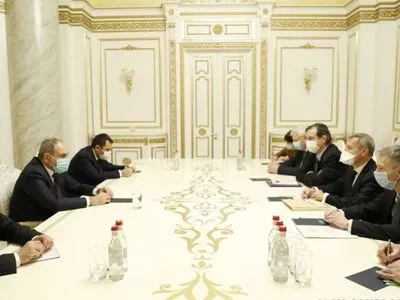 Армения выступила за возобновление переговоров по Карабаху в рамках Минской группы ОБСЕ