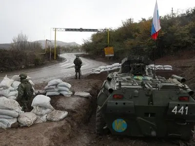 Ситуація у Карабасі: ЗМІ повідомили, що російськи миротворці перебувають в оточенні, Москва - заперечує