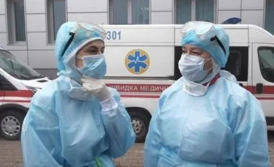 У Києві за добу на COVID-19 захворіло 70 медиків