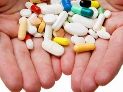 Нардепы включили в повестку дня изменения в закон о закупке лекарств за государственный счет