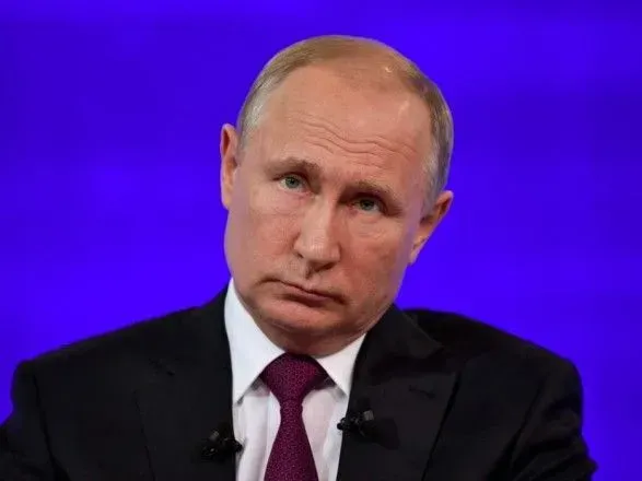 Путін заявив, що Росія буде "нарощувати підтримку Донбасу"