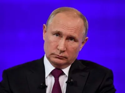 Путин заявил, что Россия будет "наращивать поддержку Донбасса"