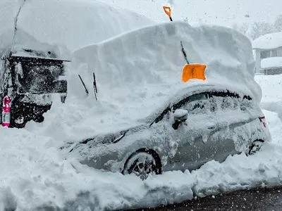 На Японію обрушився сніговий шторм: щонайменше 9 тисяч будинків знеструмлено