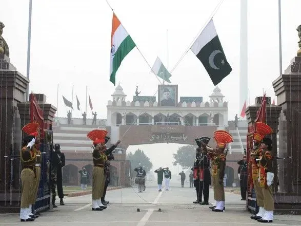 Индия обвинила Пакистан в нарушении режима прекращения огня на линии соприкосновения в Кашмире
