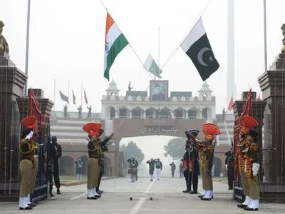 Індія звинуватила Пакистан у порушенні режиму припинення вогню на лінії зіткнення у Кашмірі