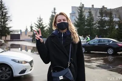 "Міс Білорусь" звільнили після 42 діб арешту