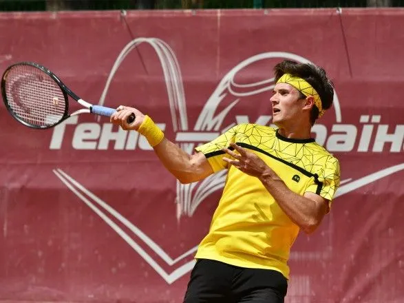 tenisist-orlov-viyshov-peremozhtsem-z-ukrayinskogo-derbi-finalu-turniru-v-turechchini